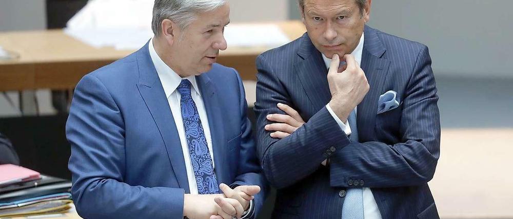 Schwierige Zeiten brechen an, wenn auch nicht mehr für die scheidenden Politiker Klaus Wowereit (l.) und Ulrich Nußbaum.