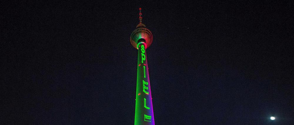 Laser! Nur: Meint irgendjemand ernsthaft, mit einem beleuchteten Fernsehturm und tausenden Plakaten könnte so etwas wie eine Olympiastimmung in dieser Stadt entstehen?