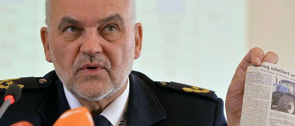 Belastete Region. Vize-Polizeichef Bernd Halle bei der Vorstellung der Zahlen in Potsdam.