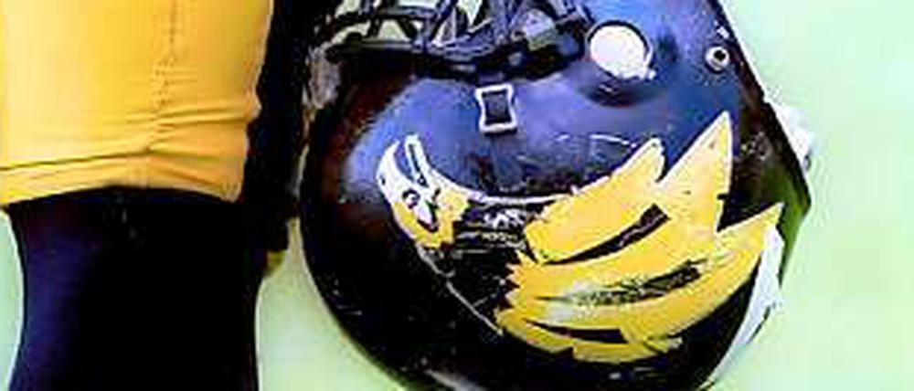 Helm auf! Die Adler können weiterspielen.