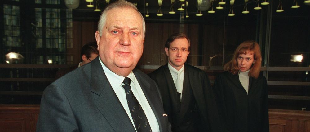 Der ehemalige DDR-Devisenbeschaffer Alexander Schalck-Golodkowski, hier ein Foto aus dem Jahr 1996, ist im Alter von 82 Jahren verstorben.
