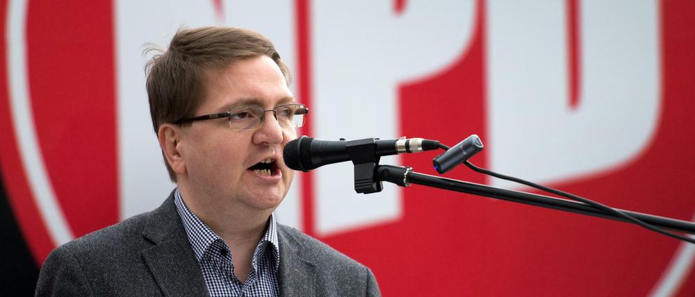 Die Affäre um den zurückgetretenen NPD-Geschäftsführer Holger Szymanski zieht die Partei noch tiefer in die Krise.