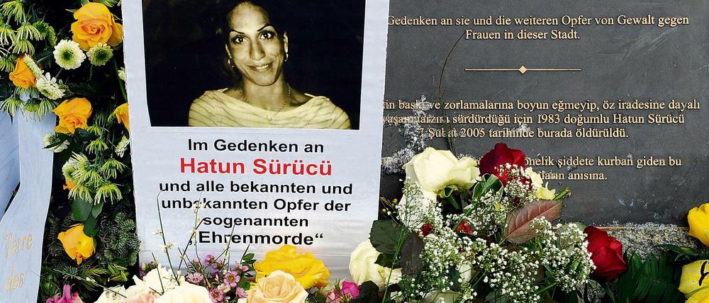 Unvergessen. In Berlin erinnert unter anderem ein Gedenkstein an die am 7. Februar 2005 ermordete Hatun Sürücü.