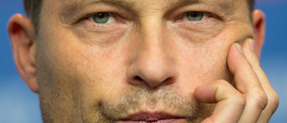 Eine Vorzeigeeinrichtung für Flüchtlinge will Filmemacher Til Schweiger, 51, in Osterode am Harz unterstützen. Nicht alle Bürger freuen sich über das Engagement.