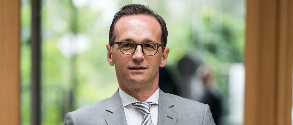 Bundesjustizminister Heiko Maas will sich mit Facebook über deren "Gemeinschaftsstandards" unterhalten.