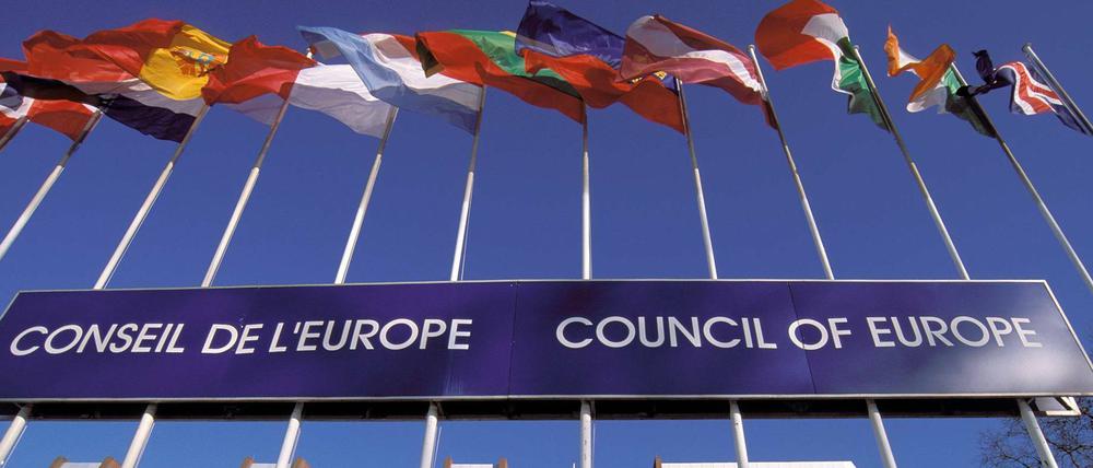 Der 1949 gegründete Europarat ist die älteste gemeinsame politische Organisation Europas und bis heute unabhängig von der EU.