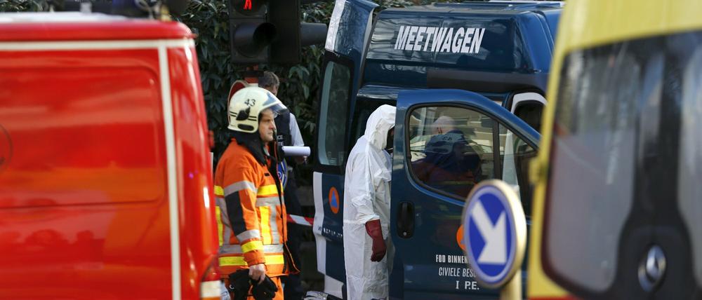 Ein Päckchen mit verdächtigem weißen Pulver hat am Eingang der Großen Moschee in Brüssel einen Großeinsatz ausgelöst. Grund: Verdacht auf Anthrax.