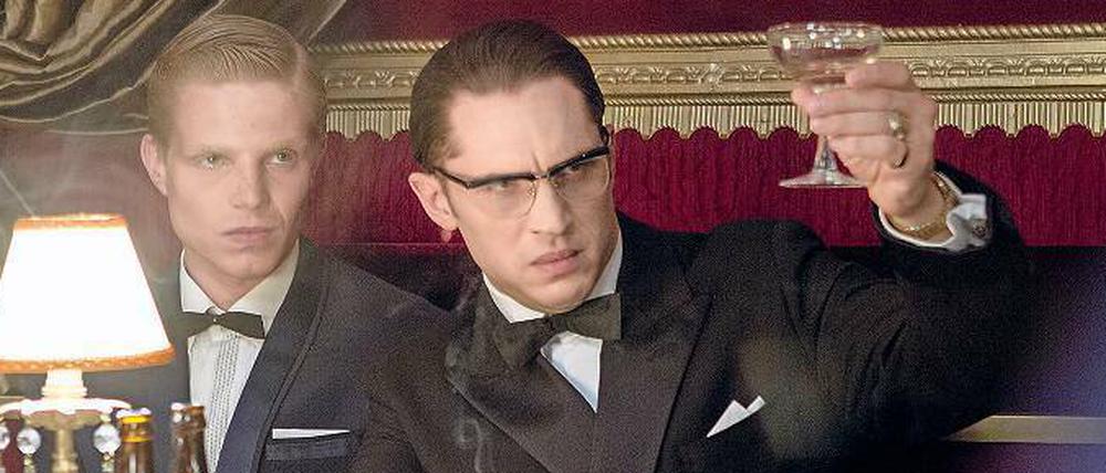 Zentrale des Bösen. Ronnie Kray (Tom Hardy) in seinem Nachtklub.