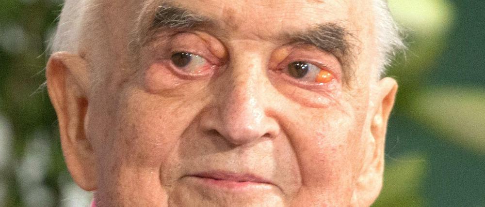 Der verstorbene britische Verleger, Journalist und Diplomat Lord George Weidenfeld, 2014 in Passau fotografiert.