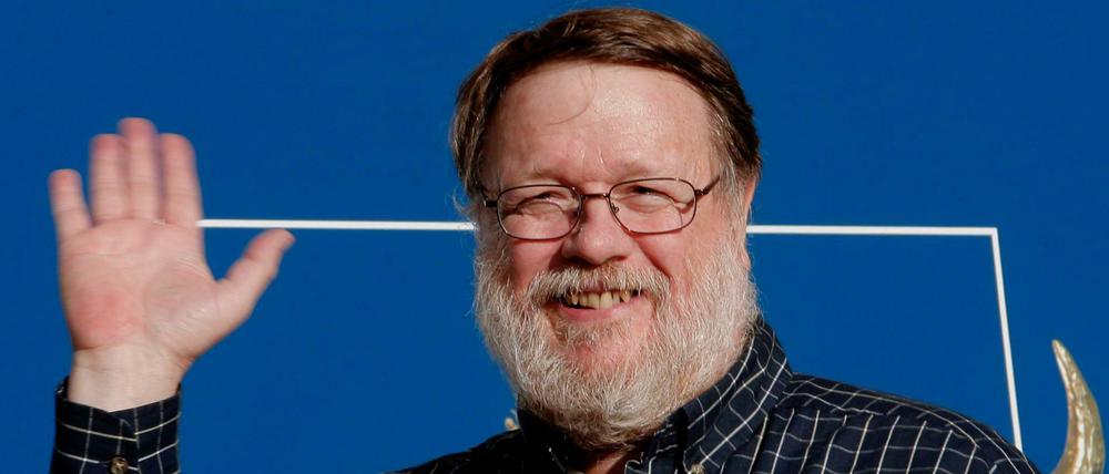 Raymond Tomlinson.
