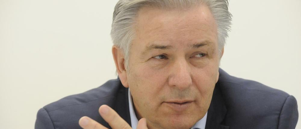 Klaus Wowereit wehrt sich gegen die Veröffentlichung eines Fotos.