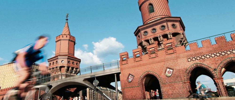 Mit einem Tages-Durchschnitt von 9841 Radlern ist die Oberbaumbrücke Hotspot des Radverkehrs.