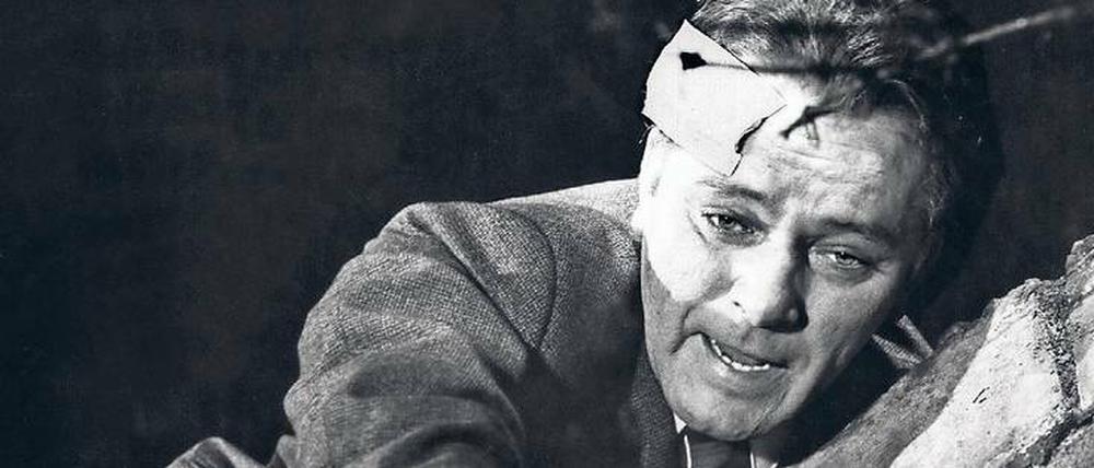 Nicht schießen, bitte. Richard Burton klettert in „Der Spion, der aus der Kälte kam“ über die Berliner Mauer.