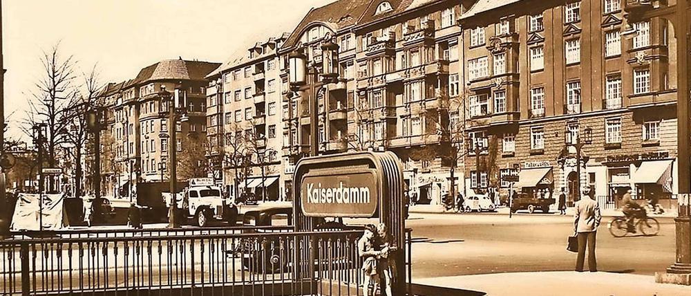 Der Kaiserdamm in alten Zeiten auf einem undatierten Bild. Ende Oktober feiern Anrainer das 110. Jubiläum der Straße.