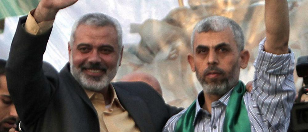 Yahia Sinwar (rechts) zusammen mit dem ehemaligen Hamas Chef des Gazastreifens Ismail Haniya (links)