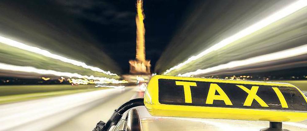 In Berlin sind so viele Taxen unterwegs, dass für jedes einzelne Unternehmen nicht genügend Einnahmen übrig bleiben.