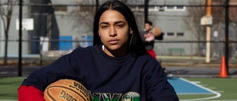Princess Nokia, bürgerlich Destiny Frasqueri, 24, lebt in New York. Sie ist vor allem im Untergrund und auf Youtube aktiv.