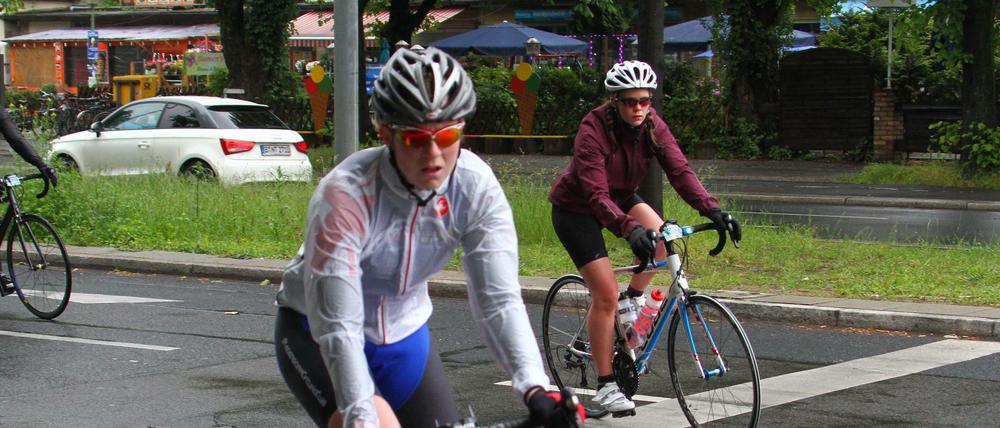 Beim Velothon 2014 konnten Radfahrer auf dem Tempelhofer Damm sicher fahren. Ansonsten gilt die Straße als Gefahrenstelle für Radler.