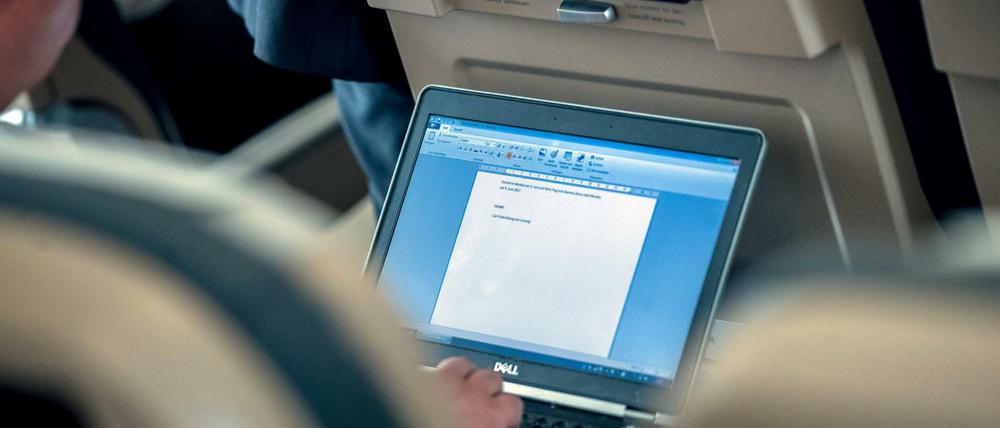 Weiter möglich: Ein Laptop an Bord eines Flugzeugs in die USA