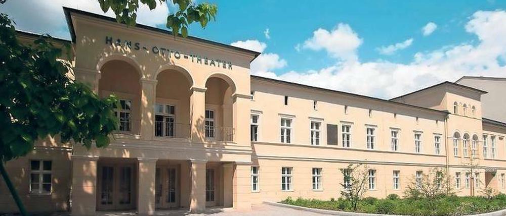 Das renovierte Vorderhaus steht unter Denkmalschutz. Theater wird hier aber nicht mehr gespielt.
