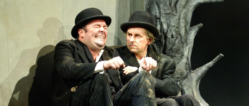 Absurde Komik. Samuel Beckett gehört zu den größten Humoristen, hier eine Szene aus seinem berühmten Stück "Warten auf Godot", aufgeführt in den Hamburger Kammerspielen.