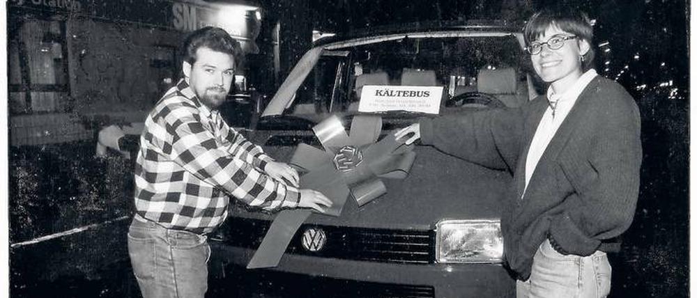 Dank der Spenden der Tagesspiegel-Leser schickte die Stadtmission Mitte der 90er Jahre den ersten Kältebus für Obdachlose auf Berlins Straßen.