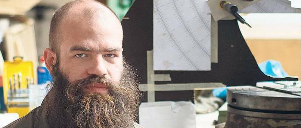 Konfrontationskurs. Julius von Bismarck in seinem Atelier.