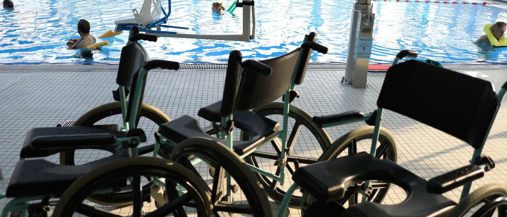 Team der Nachwuchsreporter haben beim Workshop der "Paralympics Zeitung PyeongChang 2018" das Reha-Zentrum im Unfallkrankenhaus UKB in Berlin-Marzahn besucht. Hier werden Menschen nach einem Arbeitsunfall mit speziellen Therapieprogrammen betreut.