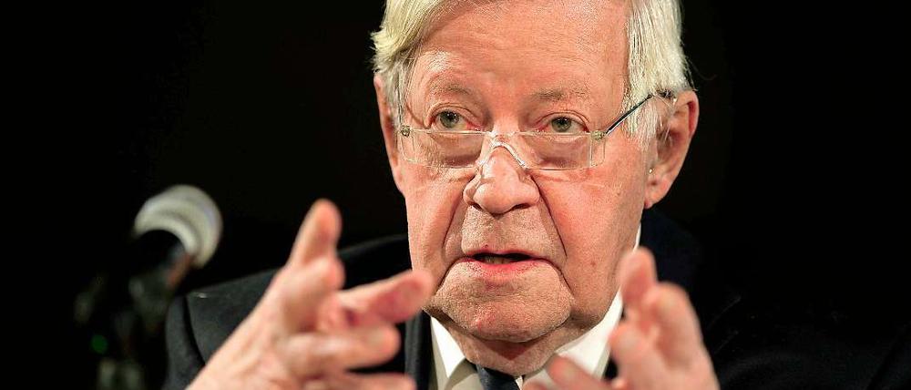 Helmut Schmidt.