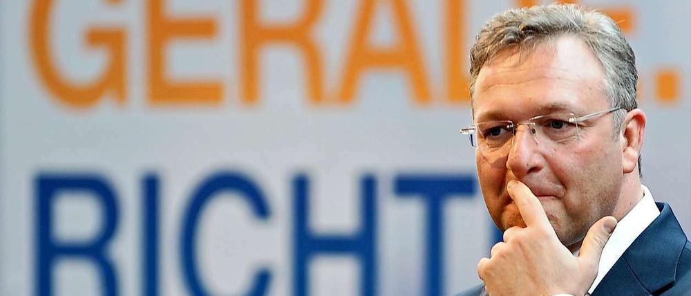 Gerade? Richtig? Mitnichten. Der Generalbundesanwalt hat der Darstellung von Innensenator Frank Henkel widersprochen.