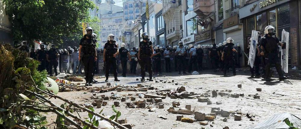 Die Straßen in Istanbul sind verwüstet.