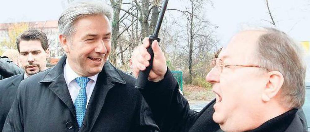 Neuköllns Bezirksbürgermeister Heinz Buschkowsky ist in Sachen Integration ein Mann des klaren Wortes – und dafür auch in der SPD umstritten. Der Parteifreund, Berlins Regierender Klaus Wowereit, geht das Thema diplomatischer an.