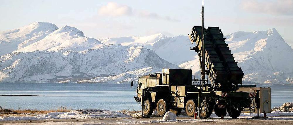 Eine Raketenabwehr-Einheit vom Typ Patriot der Deutschen Bundeswehr bei einem Testeinsatz in Norwegen.