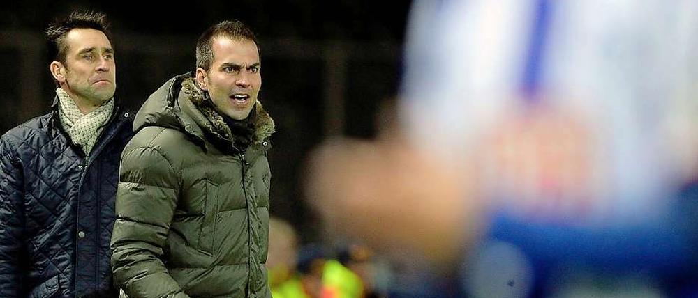 An- oder Absage. Manager Michael Preetz hat Trainer Markus Babbel bisher nicht von den Vorzügen einer weiteren Tätigkeit bei Hertha BSC überzeugen können.