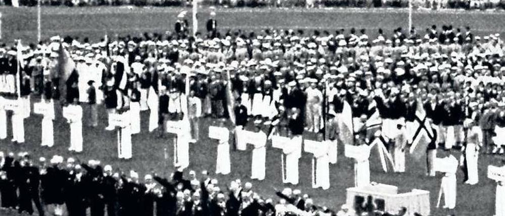Premiere im Berliner Olympiastadion. Der Fackellauf fand 1936 bei den Spielen der Nationalsozialisten zum ersten Mal statt. Foto: Richter/Cinetex