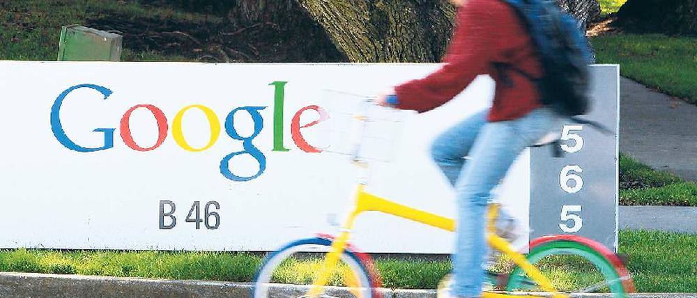 Stoppen wollen die deutschen Zeitungsverlage die angeblich wettbewerbswidrigen Aktivitäten von Google und hoffen auf Hilfe von den Kartellbehörden. Foto: AFP