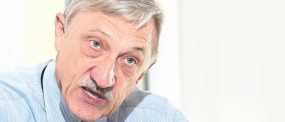 Heinrich Alt ist seit 2002 eines von drei Vorstandsmitgliedern der Bundesagentur für Arbeit (BA).