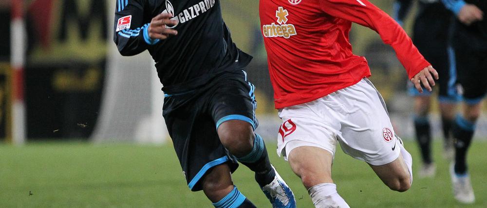 Jefferson Farfan (l.) gelang das einzige Tor des Spiels.