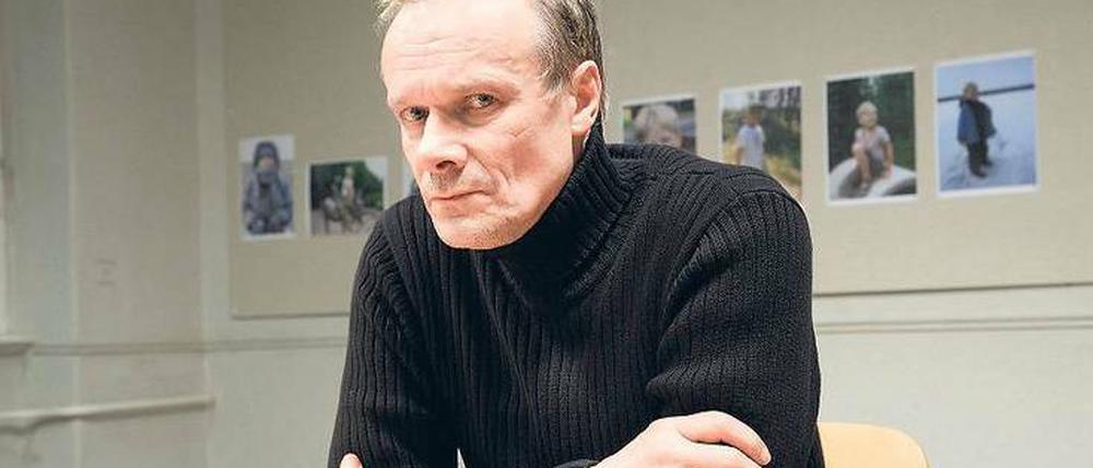 Ohne Skrupel: Lässt der Entführer Uwe Braun (Edgar Selge) den neunjährigen Bankierssohn tatsächlich verdursten?