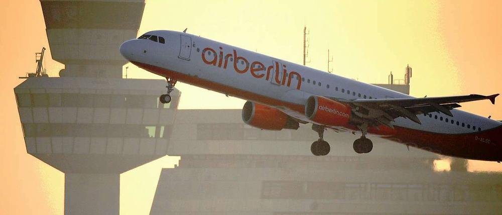 Schöner fliegen mit dem Abgeordnetenausweis? Transparency International kritisiert Air Berlin.