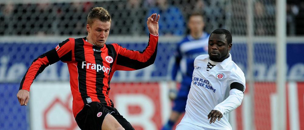 Maik Franz (l.) hat 185 Bundesligaspiele bestritten und soll bei Hertha einen Dreijahresvertrag unterzeichnen.