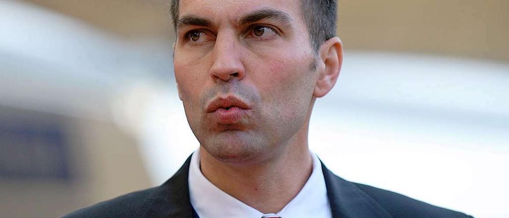 Markus Babbel stieg Ende 2008 vom Assistenz zum Cheftrainer des VfB Stuttgart auf, wo er nach einem Jahr wieder entlassen wurde. Seit April hat er das Fußball-Lehrer-Diplom.