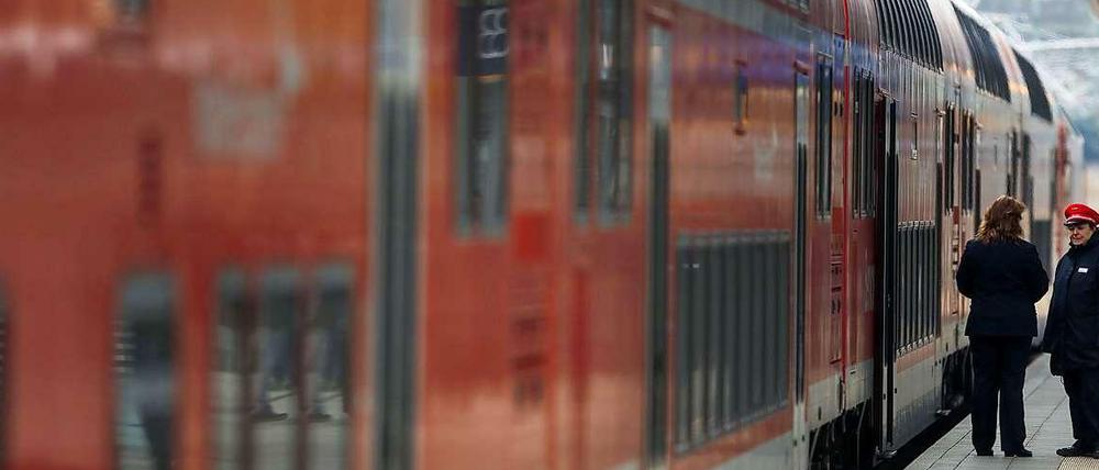 Wenig Bewegung im Streit um Geld für den Nahverkehr.