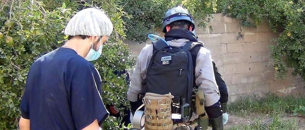 Auf Spurensuche in Syrien. Experten für Giftgas.