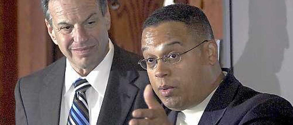 Der Bürgermeister von San Diego, Bob Filner (links im Bild), wird wegen sexueller Belästigung angeklagt.