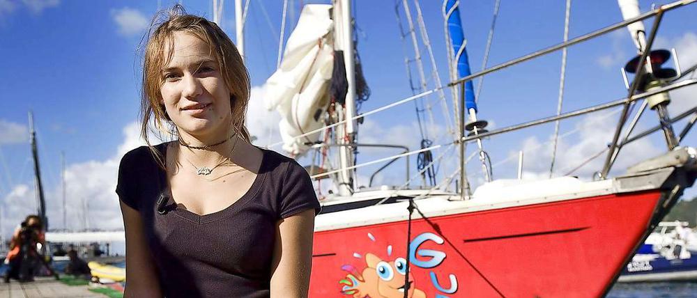 Geschafft: Laura Dekker hat mit ihrem Segelboot die Welt umschifft.