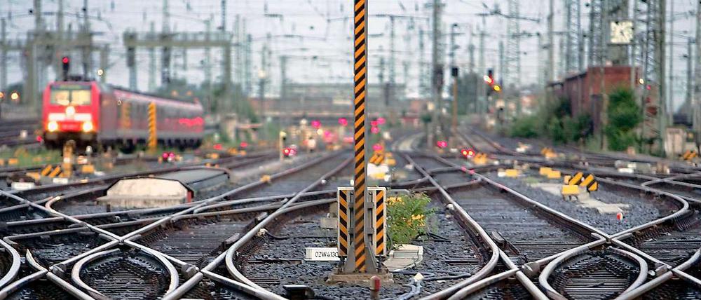 Lahmgelegt: Zwischen Berlin und Hamburg geht teilweise nichts mehr auf der Schiene.