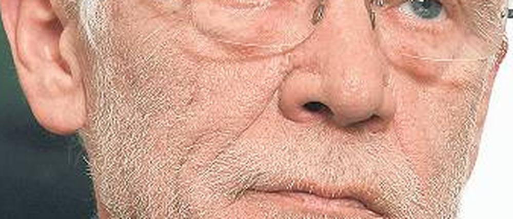 Bildungssenator Jürgen Zöllner hat schnellere Einstellungen versprochen. Der Protest reift dennoch.