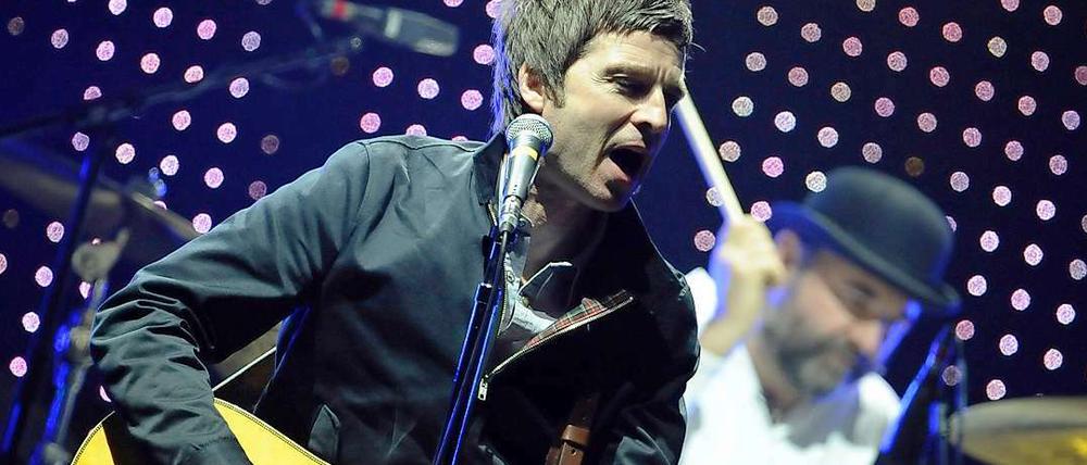 Don't look back in anger. Noel Gallagher spielte in Berlin viele Oasis-Songs