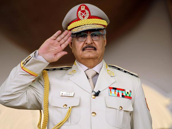 General Haftar gehört zu den Machthabern in Libyen.